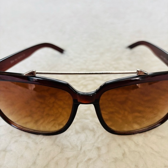 Christian Dior Brown Gradient Women Square Oversized Sunglasses Christian Dior Brown Gradient Women Square Oversized Sunglasses main image 3